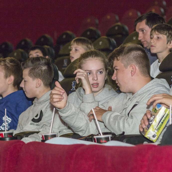 Bilder vom SchulFilmFest 2015 (vergrößerte Bildansicht wird geöffnet)