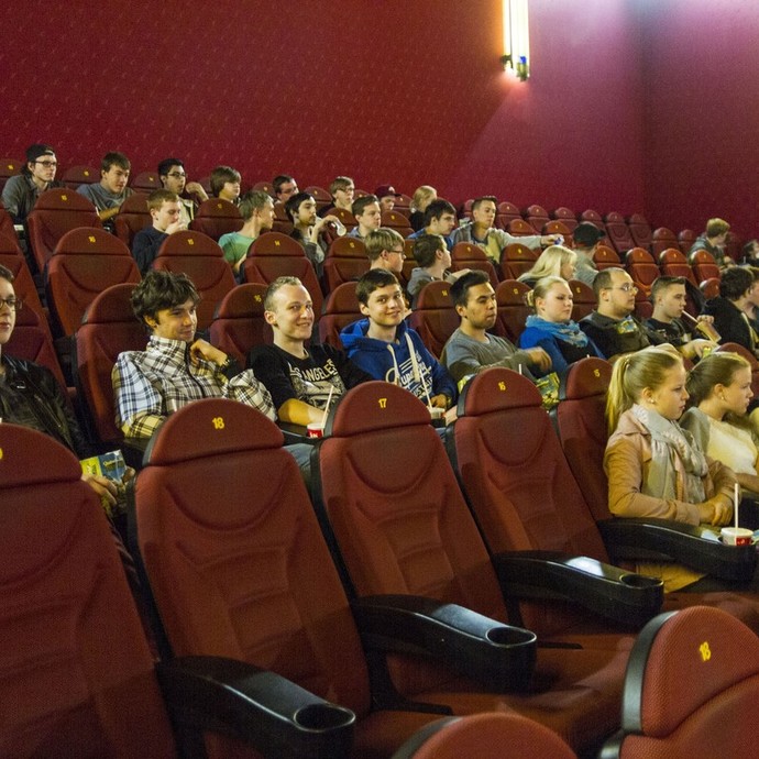 Bilder vom SchulFilmFest 2015 (vergrößerte Bildansicht wird geöffnet)